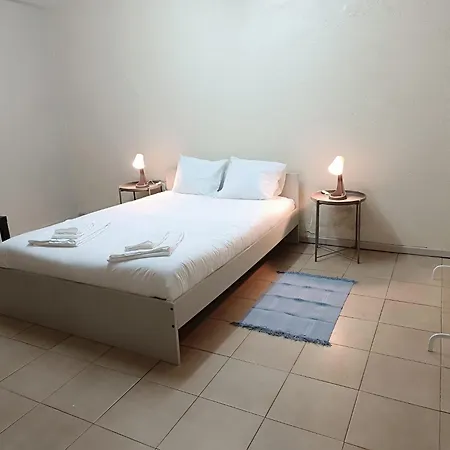 Porto Central Hostel بيت ضيافة