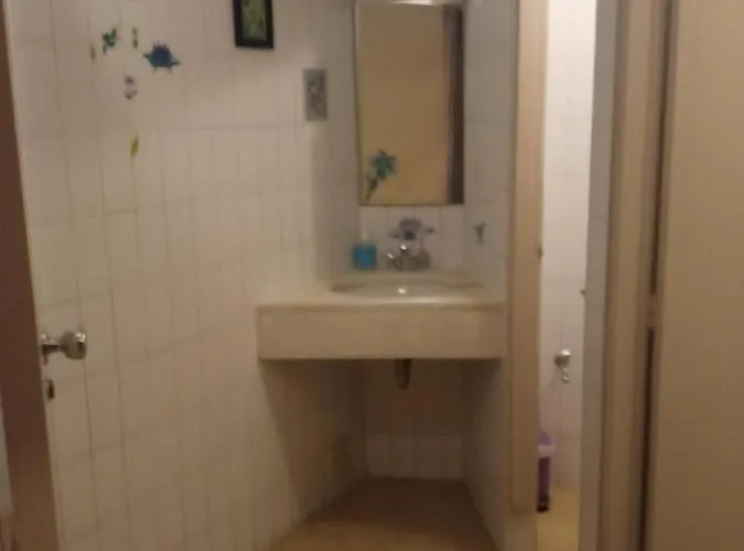 Porto Central Hostel بيت ضيافة *